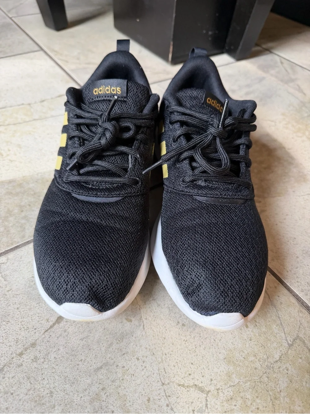 Adidas Cloudfoam Sneakers Black Gold Running Shoes Men’s Size 8 Lightweight